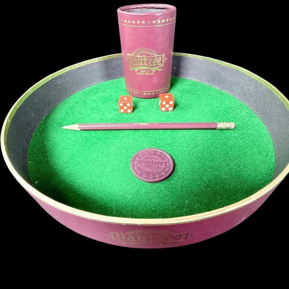 1995 Yahtzee 40th Anniversary‎ Edition Replacement Parts 2 Dice Pencil Token Cup